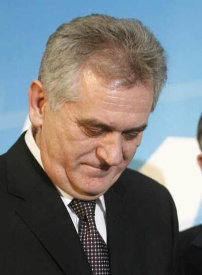 Tomislav Nikolic, líder del Partido Radical, tras conocer su derrota.