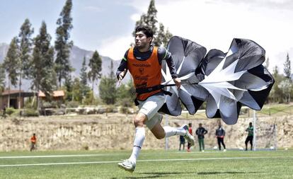 Entrenamiento de la selecci&oacute;n boliviana antes de enfrentarse a Venezuela.