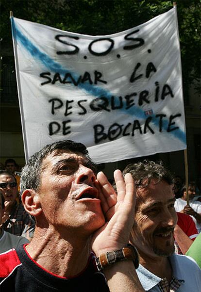 Pescadores en la manifestación de ayer en Madrid.