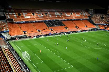 Panorámica de Mestalla, vacío, durante el Valencia-Atalanta de marzo del pasado año.