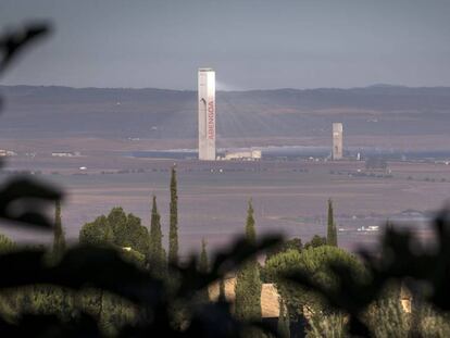 Vista de la planta de Abengoa en Sanl&uacute;car la Mayor.