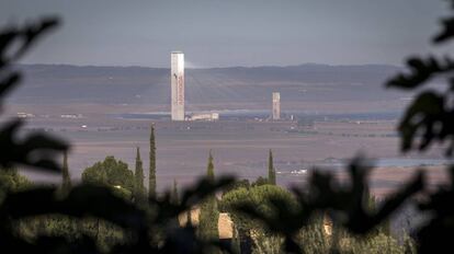 Vista de la planta de Abengoa en Sanl&uacute;car la Mayor.