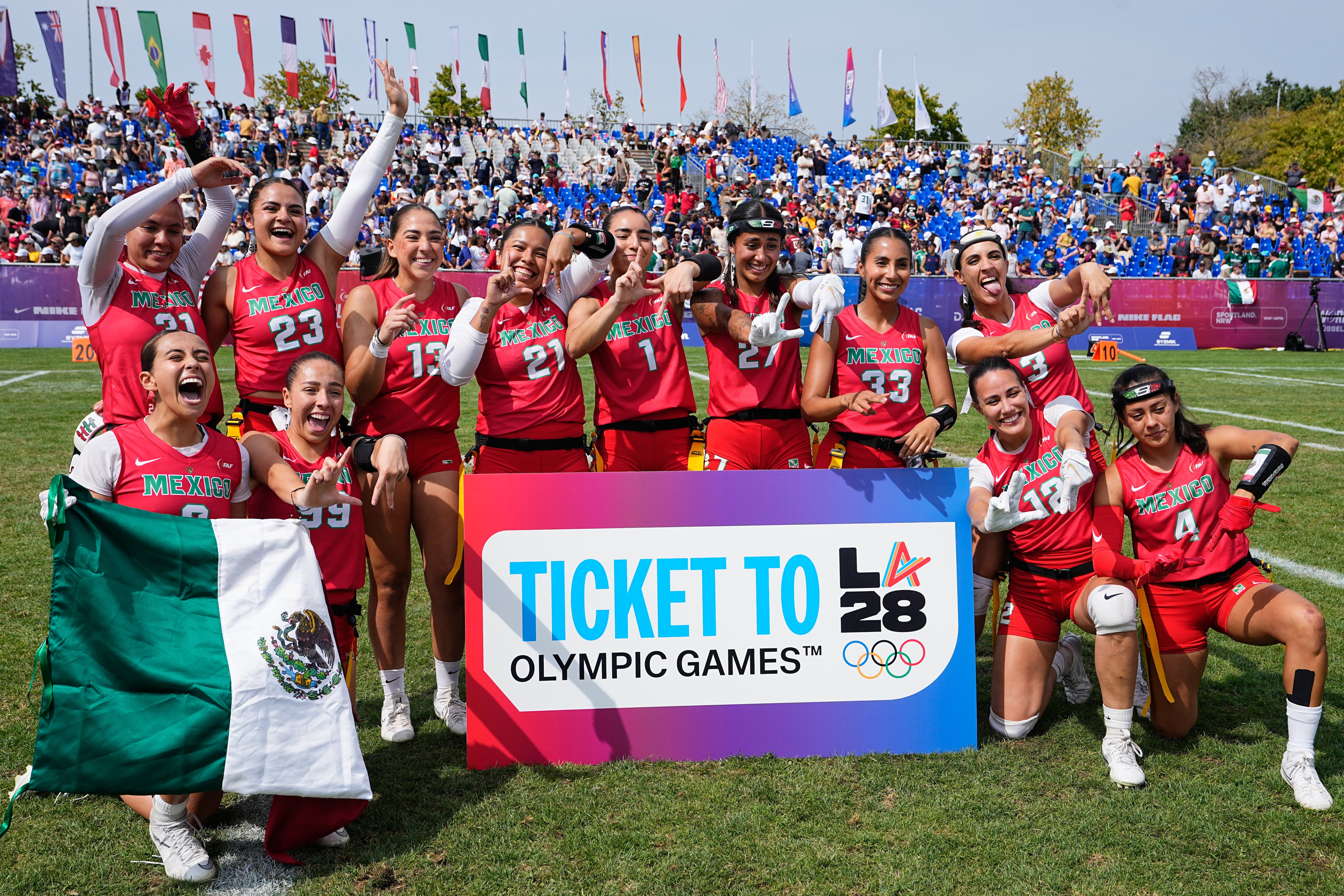 México hace historia: femenil de tochito bandera clasifica a JO 2028