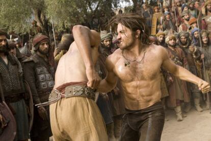 Jake Gyllenhaal, en plena pelea de <i>Prince of Persia.</i>