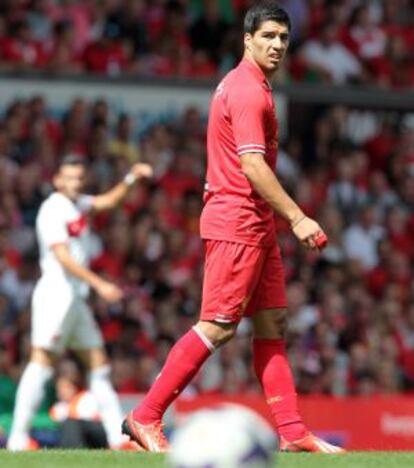 Suarez, en un amistoso en Anfield ante Olympiakos