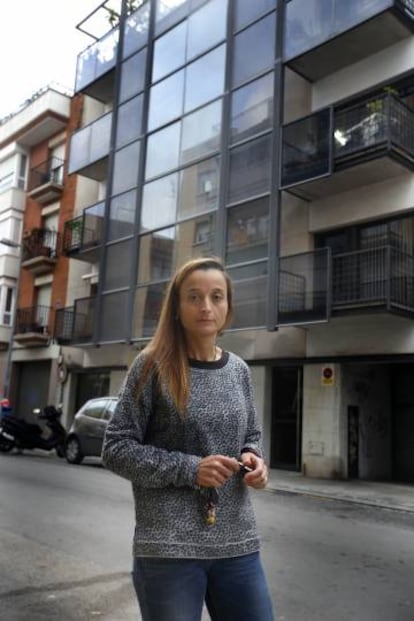 Mireia Andreu, que reside en Vilanova i la Geltrú, firmó una hipoteca con IRPH en 2000.