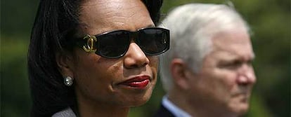 La secretaria de Estado, Condoleezza Rice, y el de Defensa, Robert Gates en Crawford, Tejas.