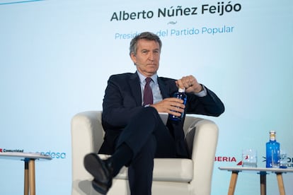 El presidente del Partido Popular, Alberto Núñez Feijóo, en el VI Foro Internacional Expansión, en el Parador de Alcalá de Henares, este jueves.