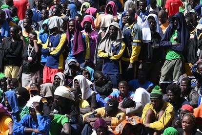 Lampedusa Giorgia Meloni Migrants