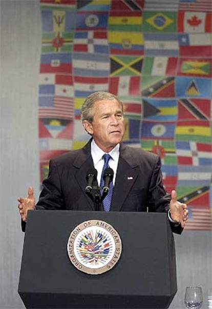 El presidente de EE UU, George W. Bush, esta tarde durante su intervención en la 35ª Asamblea General de la OEA.