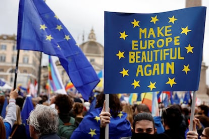 Manifestación europeísta en la Piazza del Popolo de Roma, el pasado sábado. 