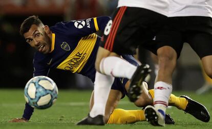 Carlos Tévez, en un partido contr River Plate.