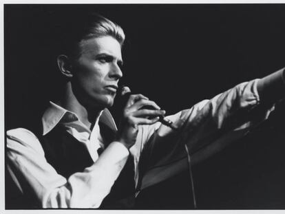 David Bowie, durante un concierto.