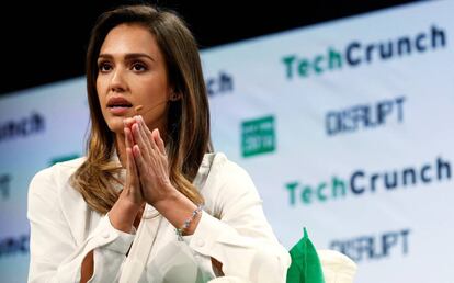 La actriz Jessica Alba, en las conferencias TechCrunch Disrup celebradas en mayo de 2016 en Brooklyn.