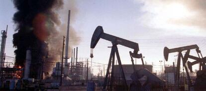 Explosi&oacute;n ocurrida en una refiner&iacute;a de Texaco en Wilmington (EE UU) el pasado noviembre.