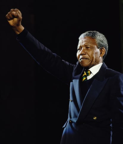 16 de abril 1990. Mandela durante el concierto que se le ofreció en el Reino Unido con motivo de su liberación.