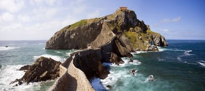 Escaleras de acceso a la ermita de San Juan de Gaztelugatxe, en la costa de Bizkaia.