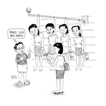 <p>Las empleadas domésticas provienen de Indonesia, Birmania y Filipinas. Las filipinas hablan un inglés básico y son las más caras. Las birmanas son las más baratas a la hora de formalizar los contratos porque no reciben formación antes de llegar a Singapur. Muchas no disponen de ningún día libre. En 2012 se les reconoció su derecho a un descanso semanal, pero algunas prefieren negociar ese día a cambio de una compensación económica para sumar a sus ingresos.</p> <p>La ley del día libre ha generado controversia: hay quienes creen que el Gobierno no hace lo suficiente para cumplir con los derechos de las empleadas, mientras que otros se quejan de no ser capaces de controlar el tiempo libre de esas mujeres, con el riesgo de que establezcan relaciones o se queden embarazadas.</p> <p>Texto: Ana Salvá</p>