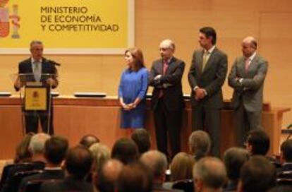 El presidente de la CNMC, José María Marín, ayer durante su toma de posesión en presencia de la vicepresidenta del Gobierno y los ministros de Hacienda, Industria y Economía.