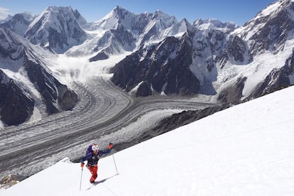 Benjamin Védrines during his record ascent.