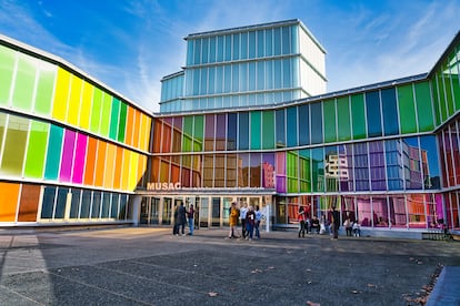 El Museo de Arte Contemporáneo de Castilla y León (MUSAC) en León.