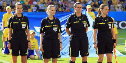 Yolanda Parga, Florence Guillemin, Dagmar Dankova y María Luisa Villa, en el Mundial femenino de 2010 en Alemania.