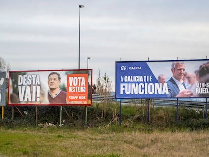Carteles electorales de los candidatos del PSdeG, José Ramón Gómez Besteiro, y del PP, Alfonso Rueda, este lunes en Ourense.