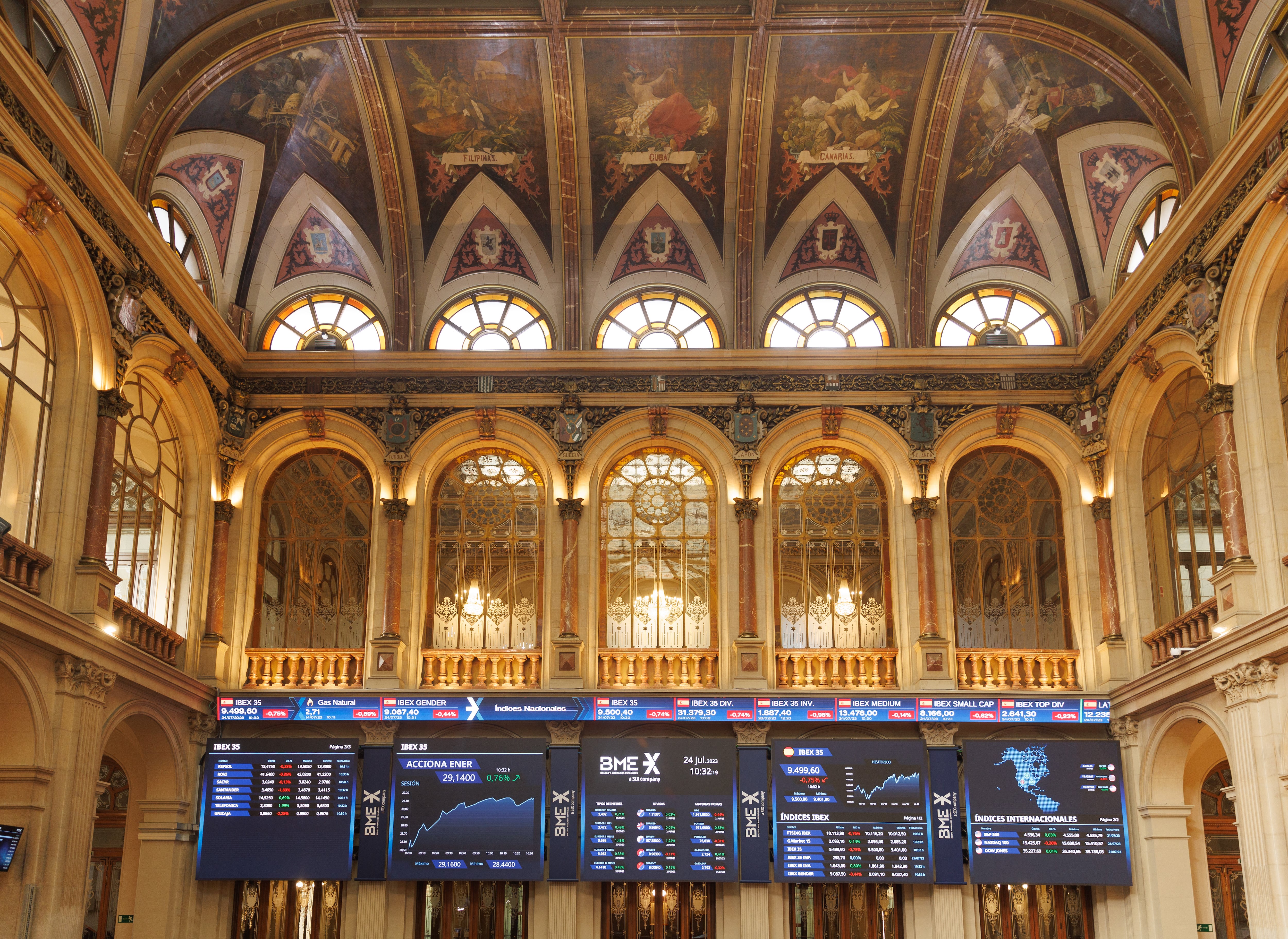 Interior del Palacio de la Bolsa de Madrid.