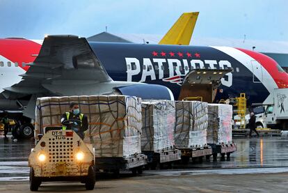 A New England Patriots Boeing 767-300 jet with a shipment of over one million N95 masks arrives at Logan Airport, Boston, Massachusetts, U.S., April 2, 2020.