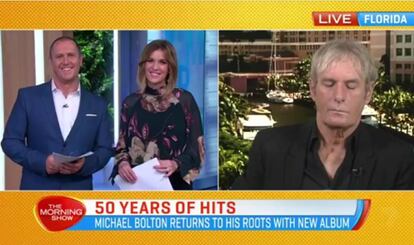 Captura del instante de la entrevista en 'The Morning Show' (Australia) en la que, aparentemente, Michael Bolton se duerme.