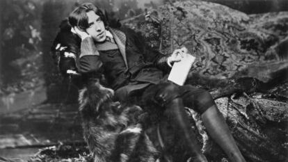 Oscar Wilde fotografiado por Napoleon Sarony en 1882.