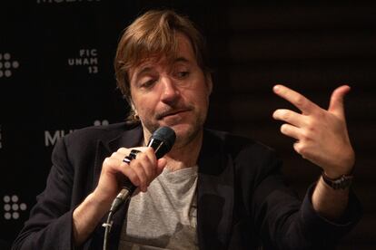 Albert Serra durante la clase magistral en el Museo Universitario de Arte Contemporáneo, el 2 de junio en Ciudad de México.