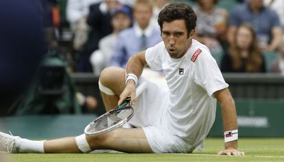 Kukushkin, en el suelo durante el partido ante Nadal