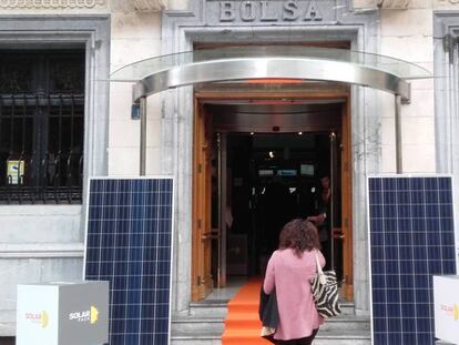 Día del estreno de Solarpack en la Bolsa de Bilbao.