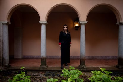 Die Fadista Katia Guerreiro im Palacio dos Aciprestes in Linda-A-Velha (Portugal).