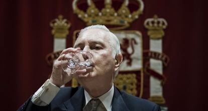 Dívar, durante su comparecencia pública.