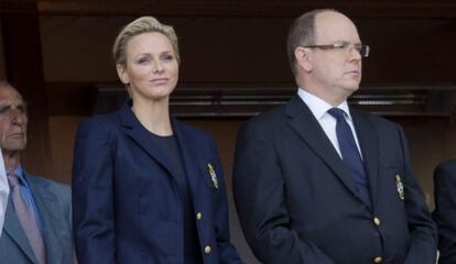 Alberto y Charlene de M&oacute;naco, en el torneo de Montecarlo.