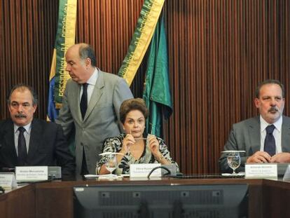 Mercadante, Dilma e o chanceler Vieira.