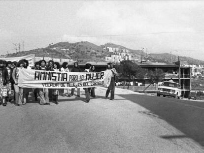 Manifestación en demanda de amnistía para las mujeres en el Carmelo. 