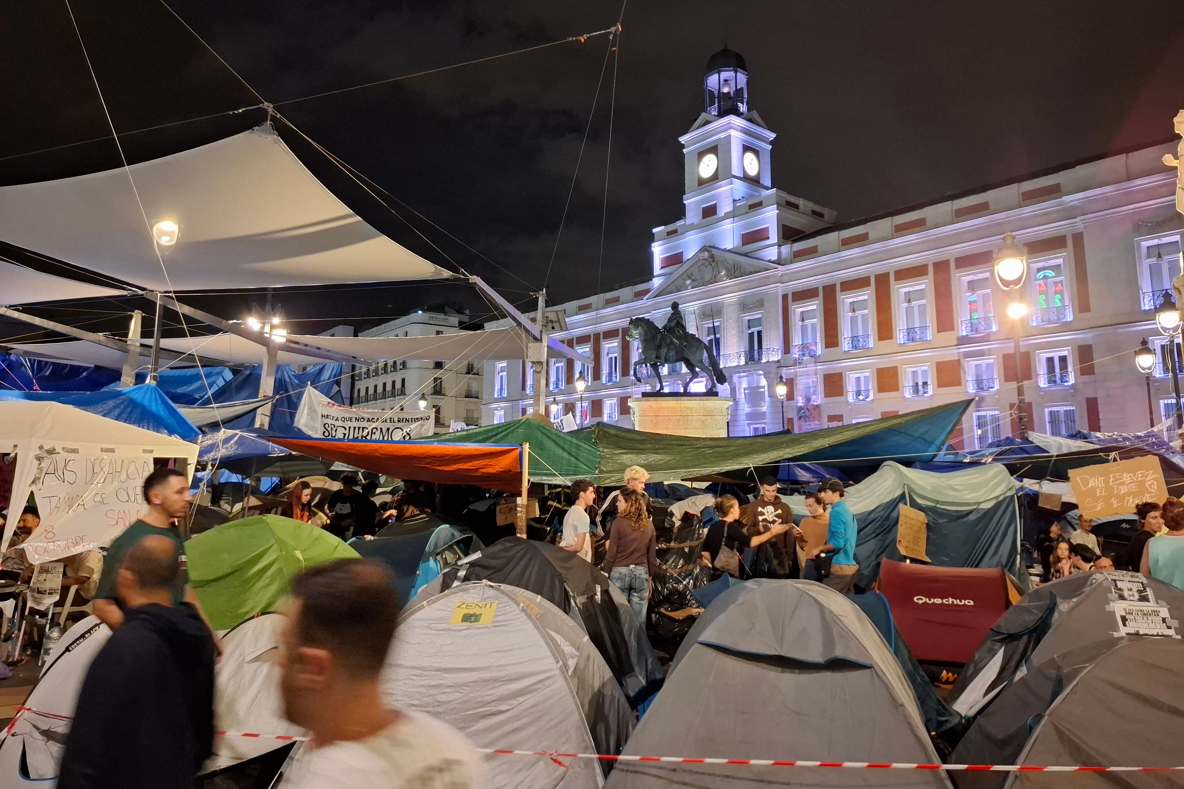 Acampadas en España por la vivienda, en directo | Illa pide a Junts que rectifique “una decisión incomprensible e irresponsable”