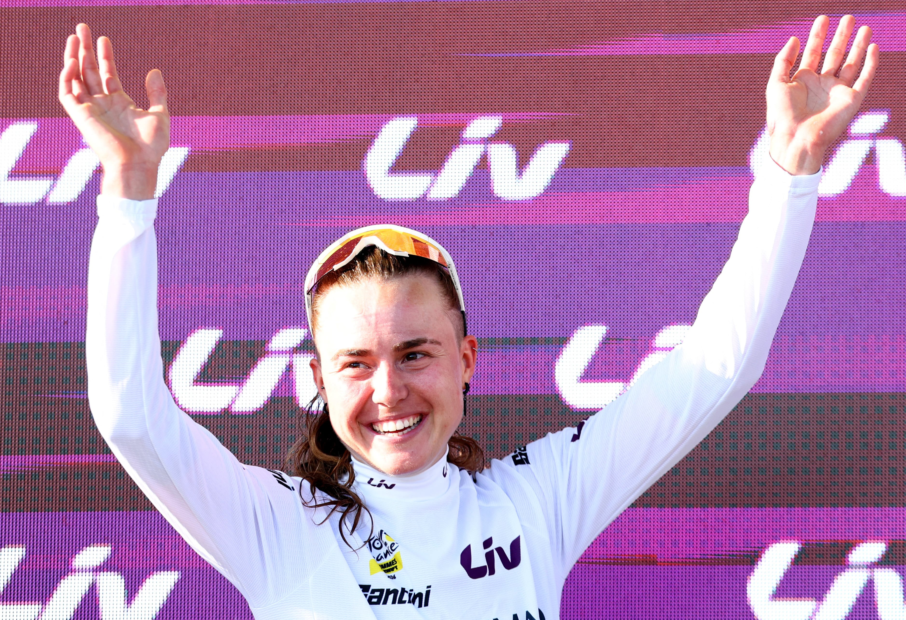 Paula Blasi logra la libertad en el UAE y vuela espléndida en la crono del Tour de Francia
