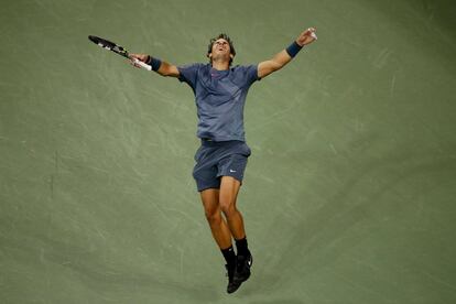Rafa Nadal conquistó su segundo título en Nueva York al ganar a Djokovic por 6-2, 3-6, 6-4 y 6-1