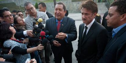 Chávez, el jueves con el actor estadounidense Sean Penn en Caracas.