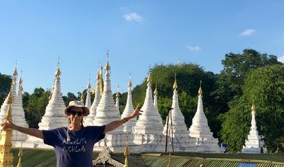 Cándida García, en la pagoda Sandamuni, en Mandalay (Birmania).
