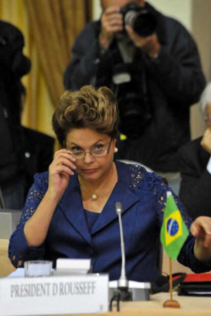 La presidenta de Brasil, Dilma Rousseff, en una reunión internacional el día 18 en Sudáfrica.