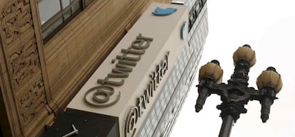 Logo de Twitter en su sede de San Francisco, California. 
