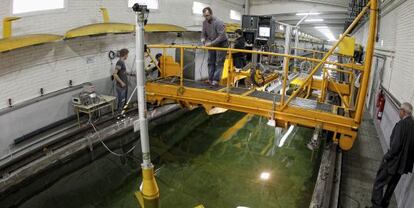 Ensayo de un modelo de aerogenerador de Iberdrola en el Cehinar.