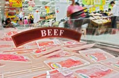 Imagen de las sección de carne de vaca en un supermercado. EFE/Archivo