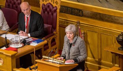 La primera ministra británica, Theresa May, durante la inauguración del Consejo Nórdico, el 30 de octubre de 2018, en Oslo (Noruega). 