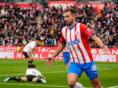 Stuani celebra su gol ante el Valencia, este sábado.